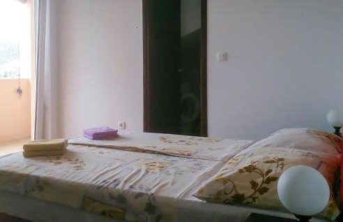 Awesome Apartment In Rogotin-Ploce - Photo 10