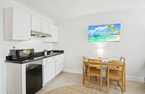 Beach Front 2 Bed Condo - Pool & Tiki Bar - Foto 8
