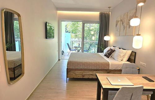 SEAL of Knight - Castle View - Downtown near the Beach - Photo 1