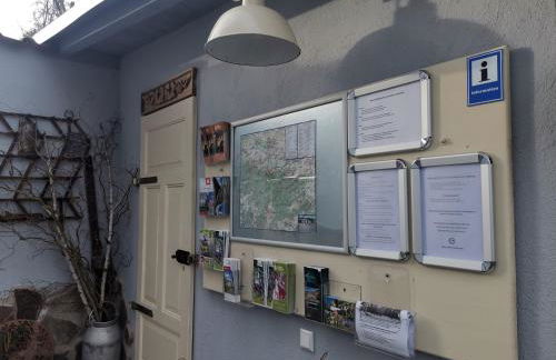 Pauls Hexenhaus Wohnung Hexe mit Fahrrad Garage und Innenhof für Motorräder - Foto 18