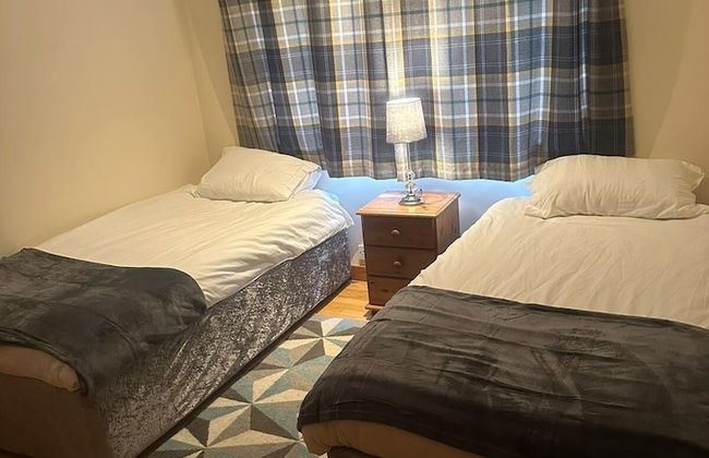 Captivating 5-bed Cottage With Private hot tub - Foto 2