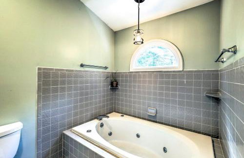 Spacious Family Home Near Hiking and Breweries! - Foto 17