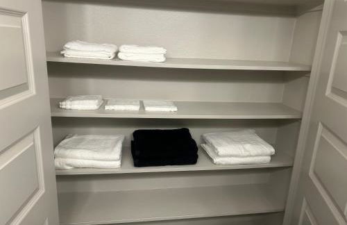 Welcome-Holmes - Photo 1