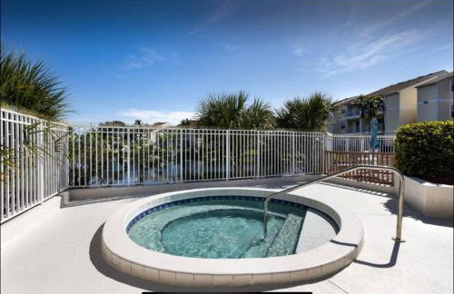 Serene Pondside Getaway - BC10 - Foto 5