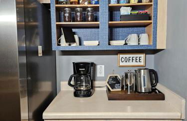 Friends & Family Suburban Retreat - Foto 18