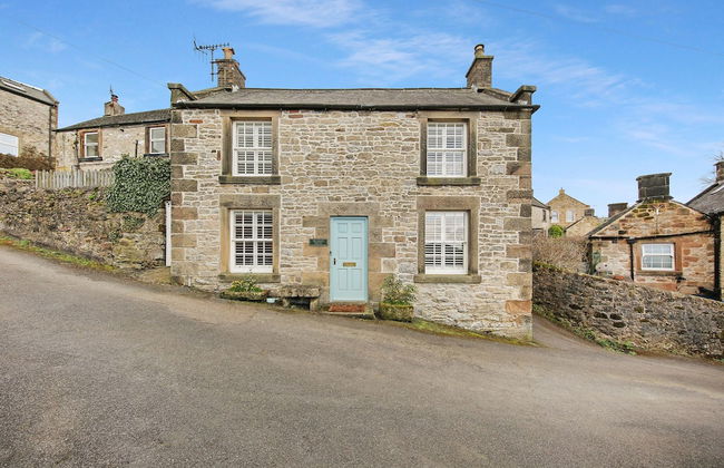 Host Stay Bradley House - Photo 1