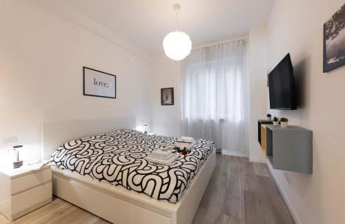 Caracciolo, 28 - Ampio per 5, posizione perfetta - Foto 2