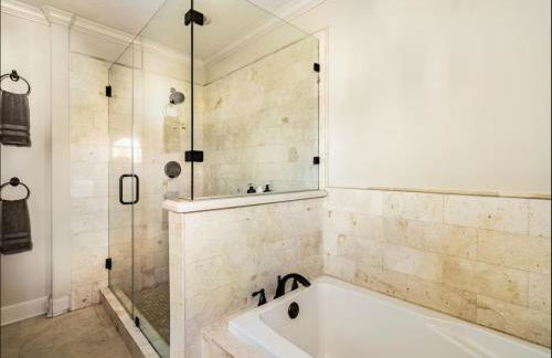 Lucky House 2 Tranquility in the Middle of Houston - Foto 31