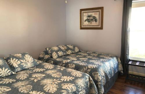 Tiki Paradise House & pool - 10 min to Beach! - Foto 12