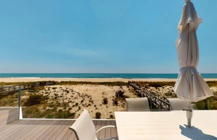 Spectacular 8 Bedroom Oceanfront Hamptons Beach House, Your Castle By The Sea ! - Foto 23