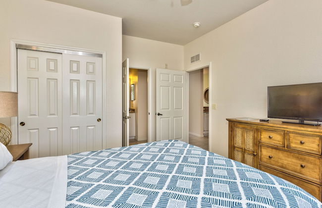 Genoa Vacation Rental: Stylish 2-BR Condo with Golf & Lake Views. Resort-Style Pool, Hot Tub, and Easy Access to Championship Golf. Minutes from Naples Beaches, 5th Avenue S, and Marco Island - Foto 10