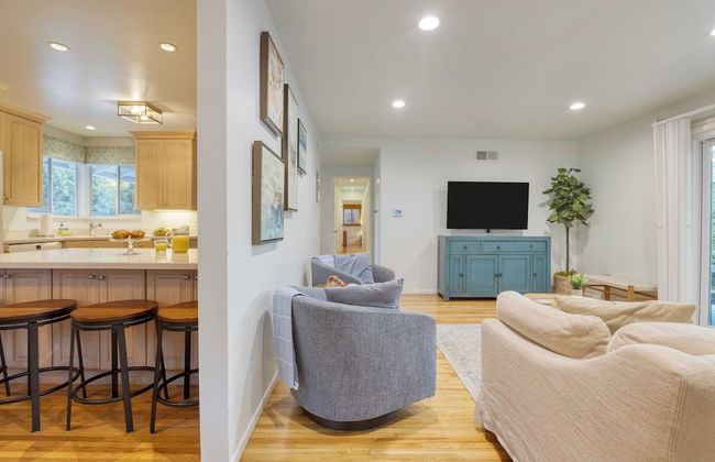 Goleta Getaway by Avantstay Private Backyard, 1.5mi to the Beach! - Foto 11