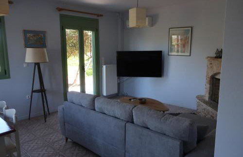 Eleni's House - Photo 13