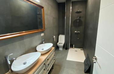 CASA REFORMADA CON TERRAZA/WIFI/AIRE ACONDICIONADO - Foto 28