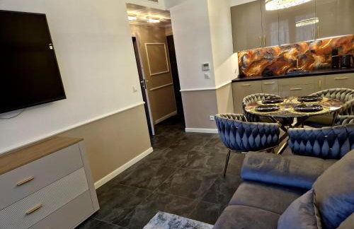 VIDOK Golden Lake Apartments - Photo 14