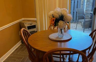 #2BR Cozy Villa - Mins to Historic STM Amusement Park! - Foto 11