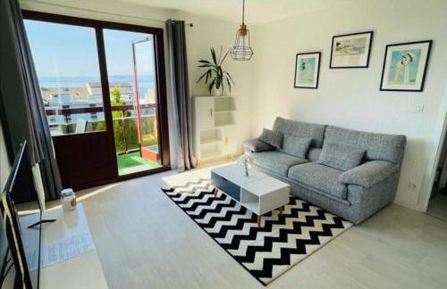 F2 près débarcadère, en centre ville, des thermes EVIAN LES BAINS 2 étoiles - Foto 1