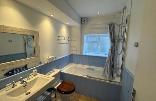 Sea views at Quay Rocks - Photo 15