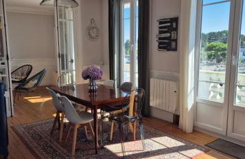 Appt. T3 type Haussmannien vue mer sur port - Photo 15