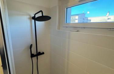 Small Bubble in Toulouse, France T2-Parking-1KmMetro-WiFi-Cosy - Foto 13