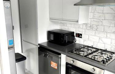 Newly Renovated 2BR Near Airport Book Fast - Foto 6