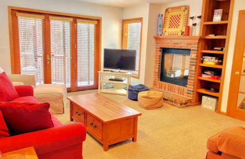 C6 Beautiful views from this Crawford Ridge Townhome a short walk from the slopes - Foto 13