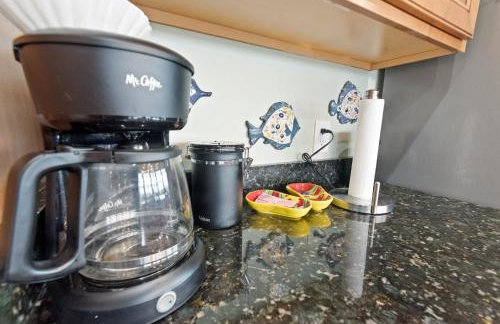 Waterfront Home with dock, sleeps 10 - Foto 29