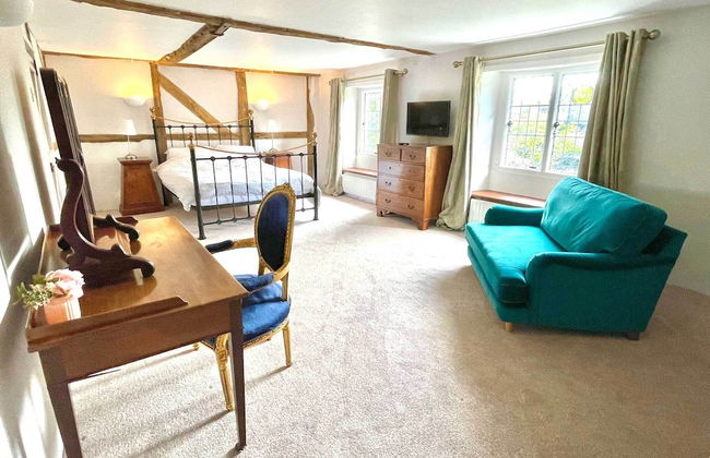 Walnut Tree House - Photo 18