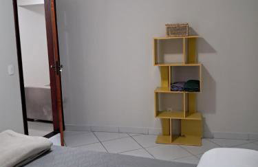 Dois quartos Cozinha completa Wi Fi Self check in com senha Central e perto de tudo a 4,4Km da Rodoviária e 15,4Km do Aeroporto Apartamento 101 - Foto 8