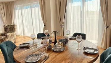 Luxury Apartment 4 bedrooms Self check in out - Foto 2