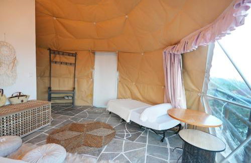 AAA View Private Terrace Outdoor Heated Hot Tub Family Fun - Photo 19