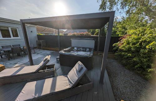 Hoot Hollow - Hot Tub Hideaway - Foto 9