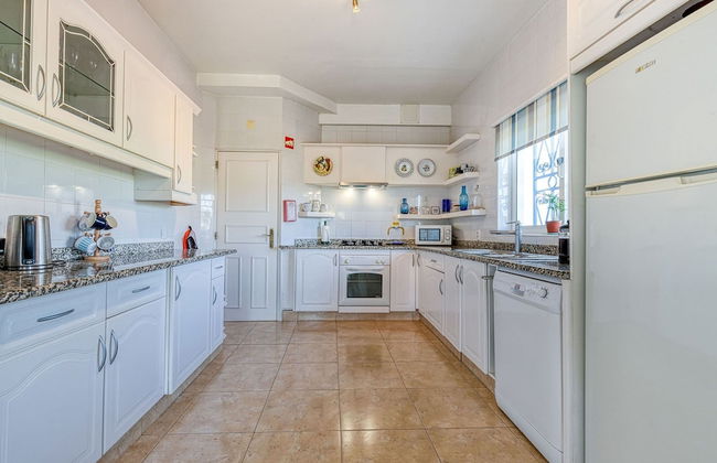 Serena Magnificent Four Bedroom Villa - Photo 7