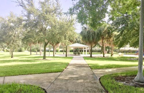 Palm Beach Vacation Home-Downtown-Gameroom-Grill - Foto 25
