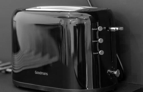 Spacious Loft Apartment - Smart TV - WiFi - On Street Parking 1NT - Foto 26