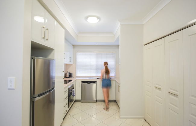 Apartments on Palmer - Photo 7