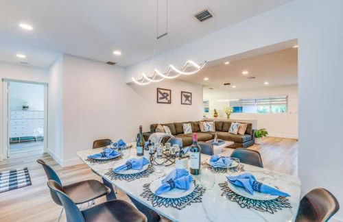 Friendly Fox Luxury Pool & Spa - Near DT & Beach home - Foto 13