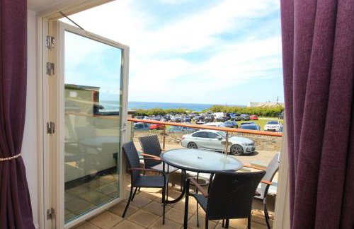 SEA VIEWS, beachside apartment with balcony - Foto 2