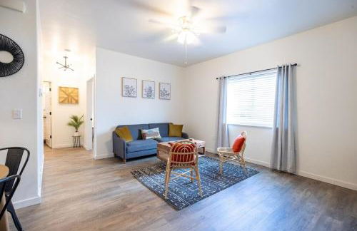 Modern Townhome Enclosed Garage WD - Foto 14