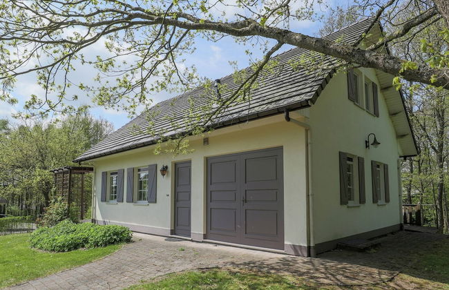 Rendeux Villa With Garden - Photo 32