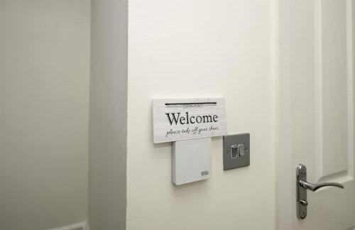 Cosy 5 Bedroom House With Parking - Foto 29