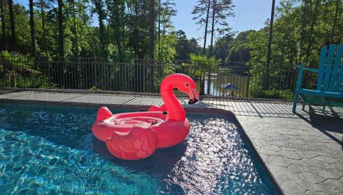 Lake Norman Home Lake Access with Heated Pool & Hot Tub - Foto 5