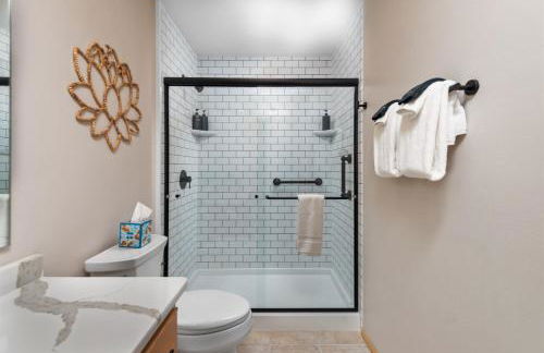 Charming Sister Bay Home Backyard Oasis & HotTub - Foto 37