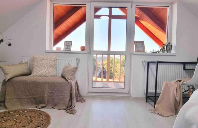 Impeccable 2-bed House in Albești - Foto 4