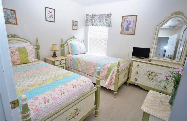 Huge 6-bed Emerald Is Resort- Elite Vacation Homes - Photo 2