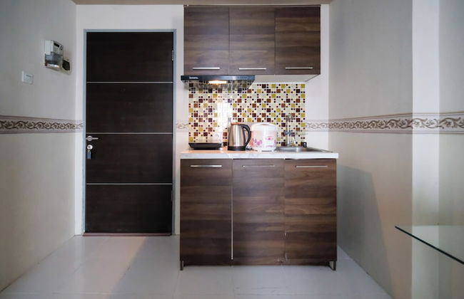 Best Price And Homey 1Br At Tamansari Prospero Apartment - Foto 7