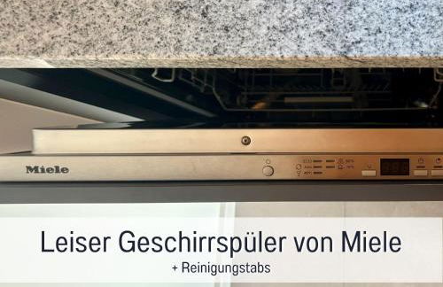 Landloft Linum - Ausgebaute Scheune mit Aussicht, Naturpool, Kamin, Sauna, Luxusausbau, handverlesene MidCentury Möbel & Kunst - Photo 58