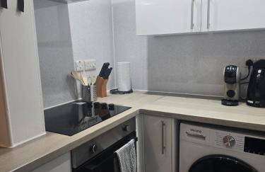 Comfy Semi-Central Stay near Entertainment Park - Foto 13