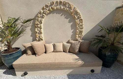 Les Pierres de Pacel - Appartement avec Patio Privé - Foto 2