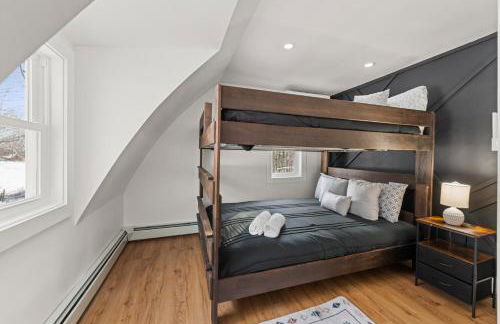 NEW Modern Barrel Getaway HOT TUB & Game Room - Foto 15